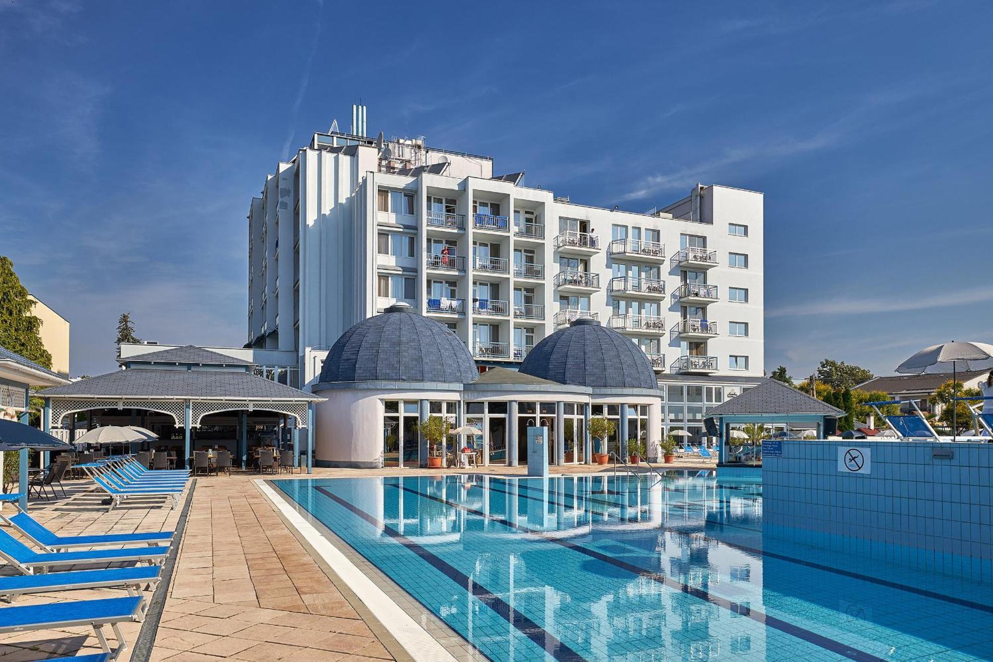 Hotel Silver Hajduszoboszlo Ngoại thất bức ảnh