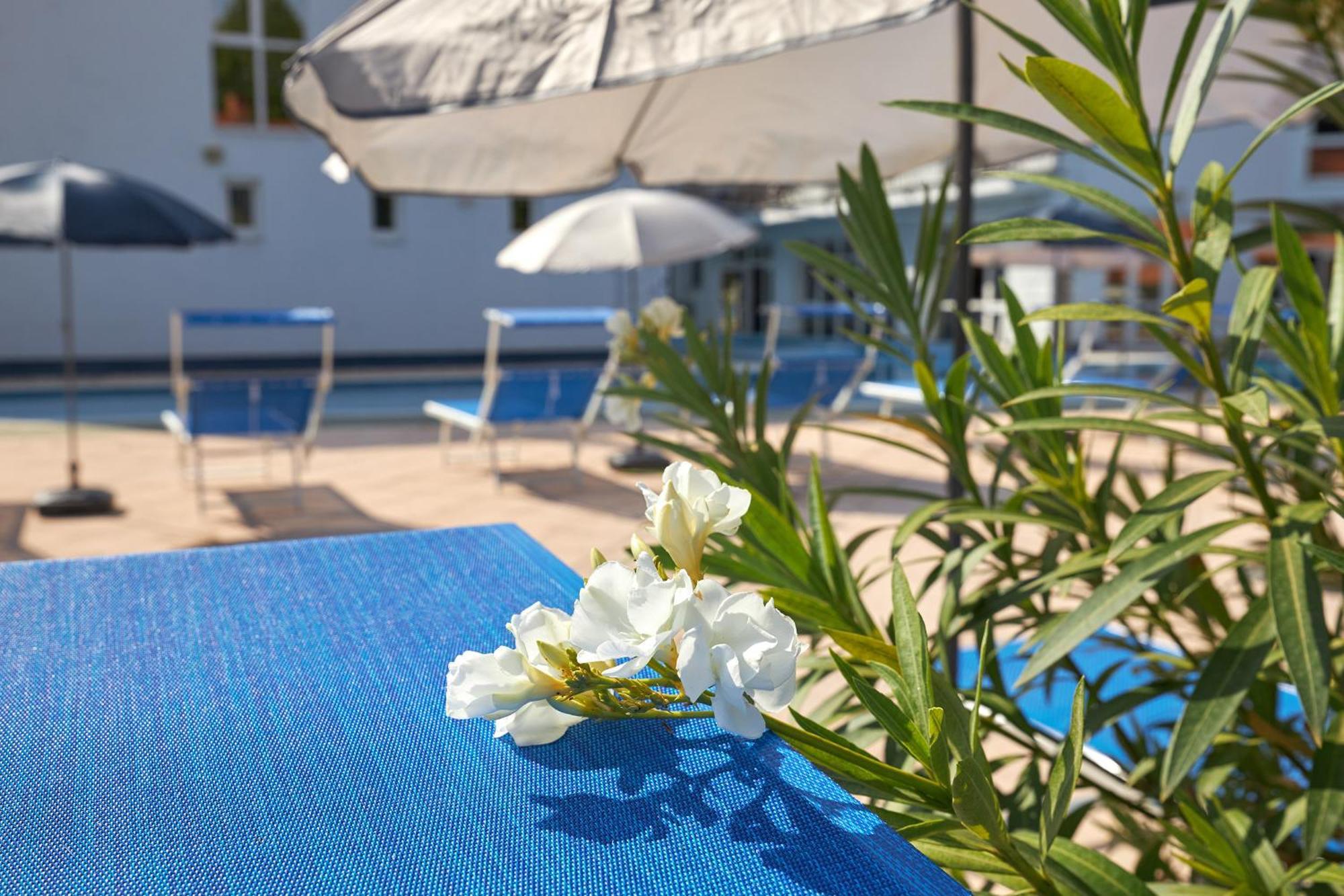 Hotel Silver Hajduszoboszlo Ngoại thất bức ảnh