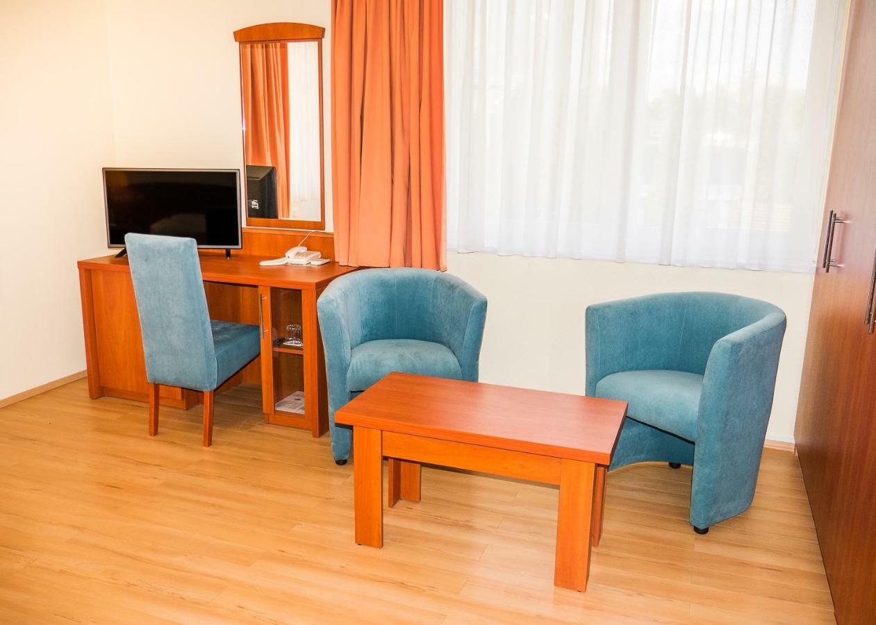 Hotel Silver Hajduszoboszlo Ngoại thất bức ảnh
