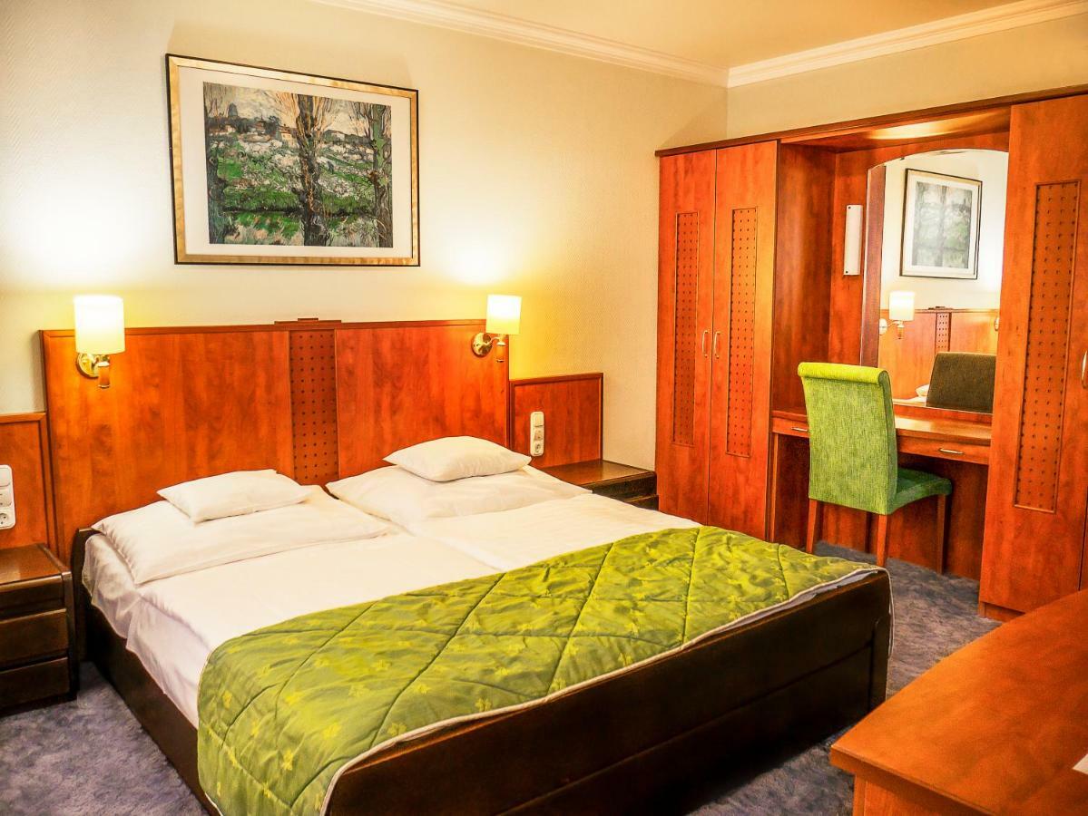 Hotel Silver Hajduszoboszlo Ngoại thất bức ảnh