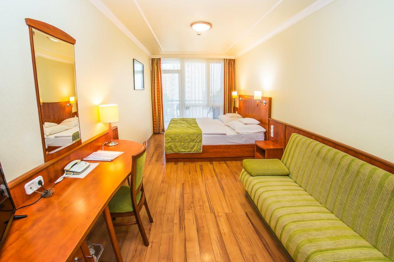 Hotel Silver Hajduszoboszlo Ngoại thất bức ảnh