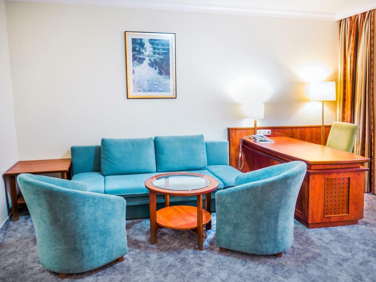 Hotel Silver Hajduszoboszlo Ngoại thất bức ảnh