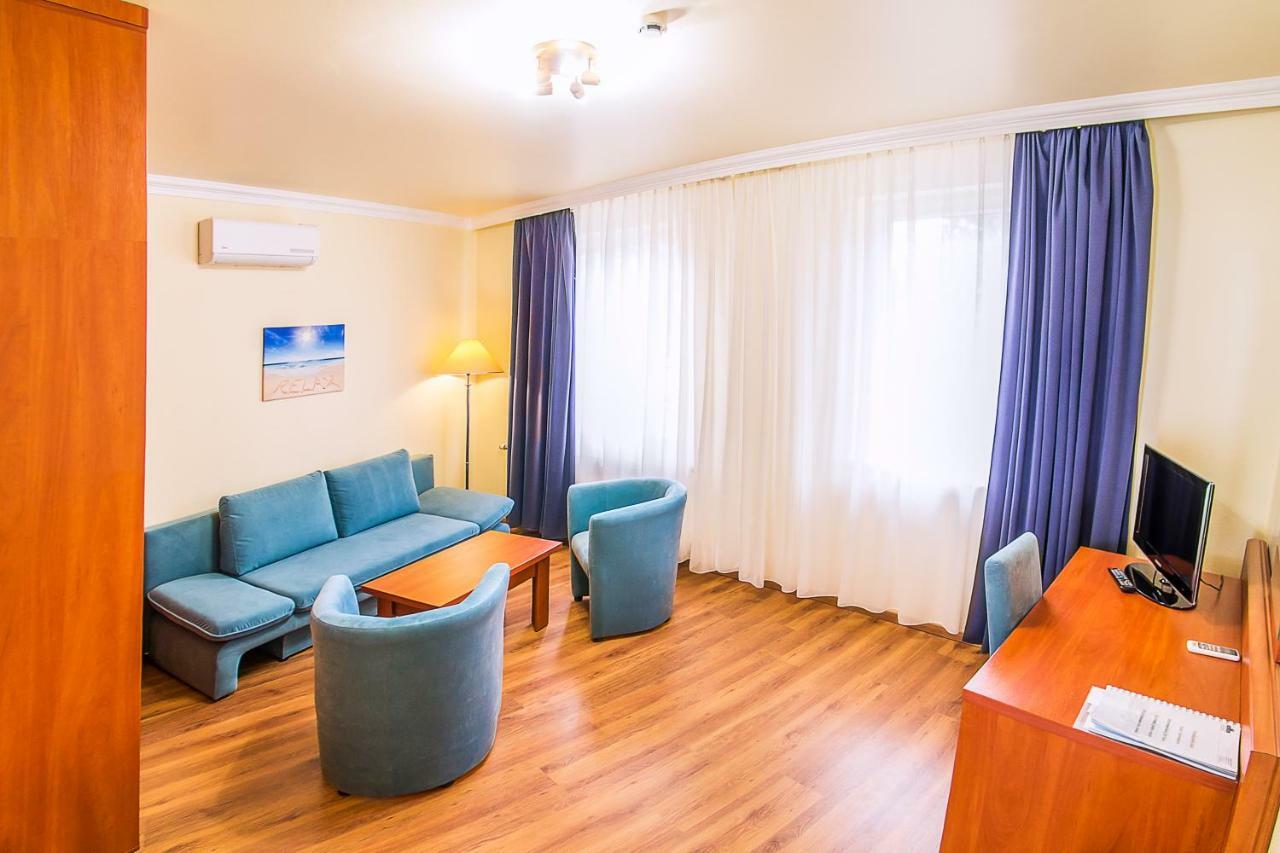 Hotel Silver Hajduszoboszlo Ngoại thất bức ảnh